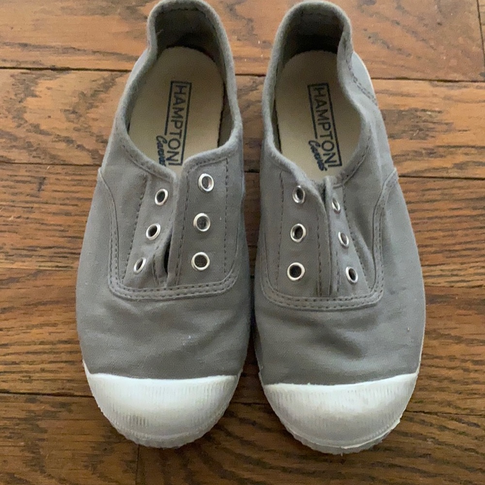 Hampton canvas gray slip on shoes 31